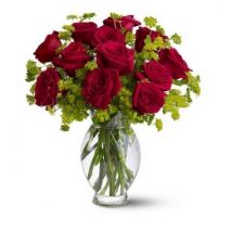 send 12 red rose vase to tokyo