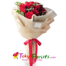 send a dozen red roses in bouquet to tokyo