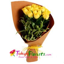 send 12 yellow color roses in bouquet to tokyo